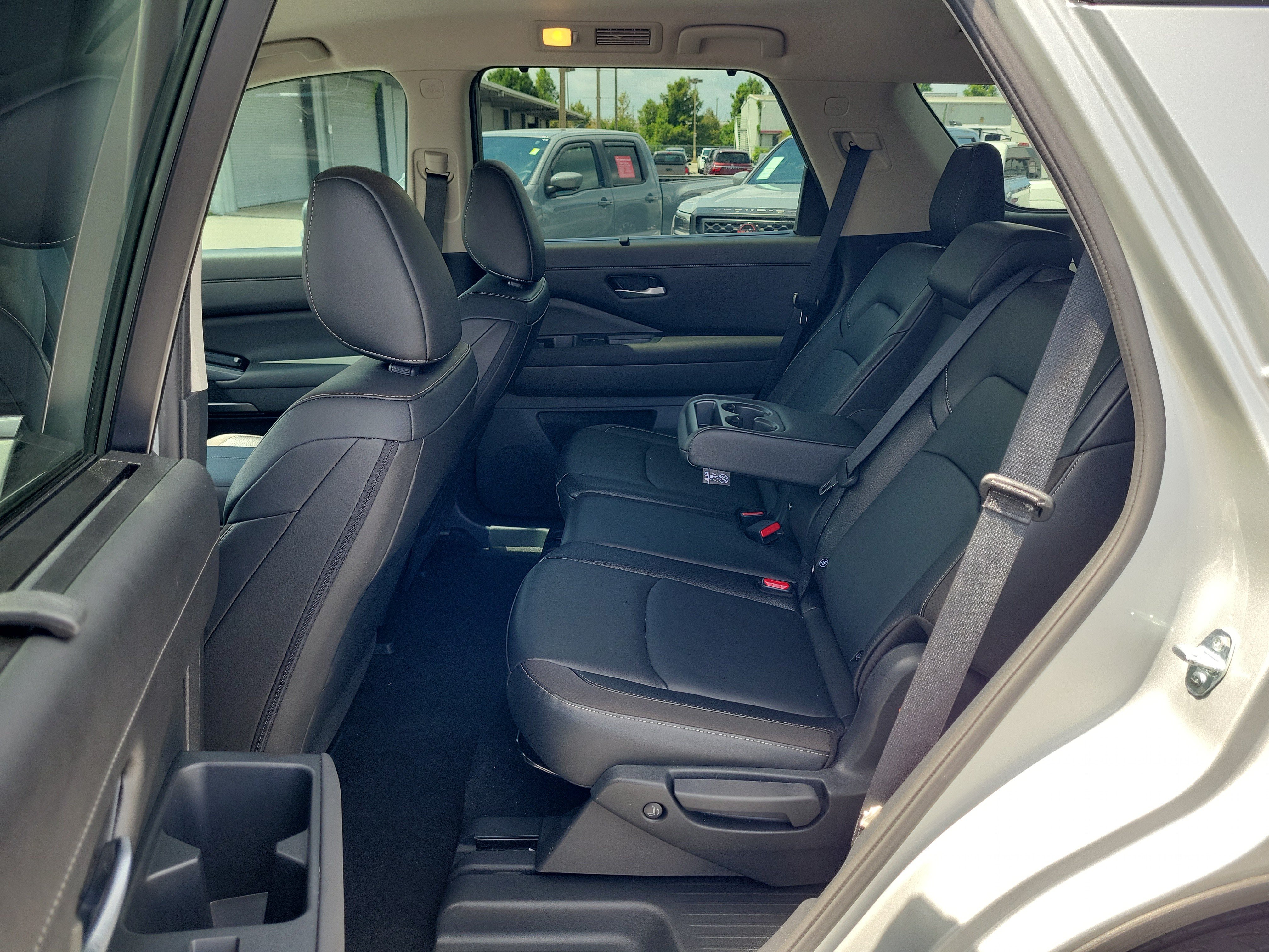 Certified 2025 Nissan Pathfinder SL AWD/4WD image 16