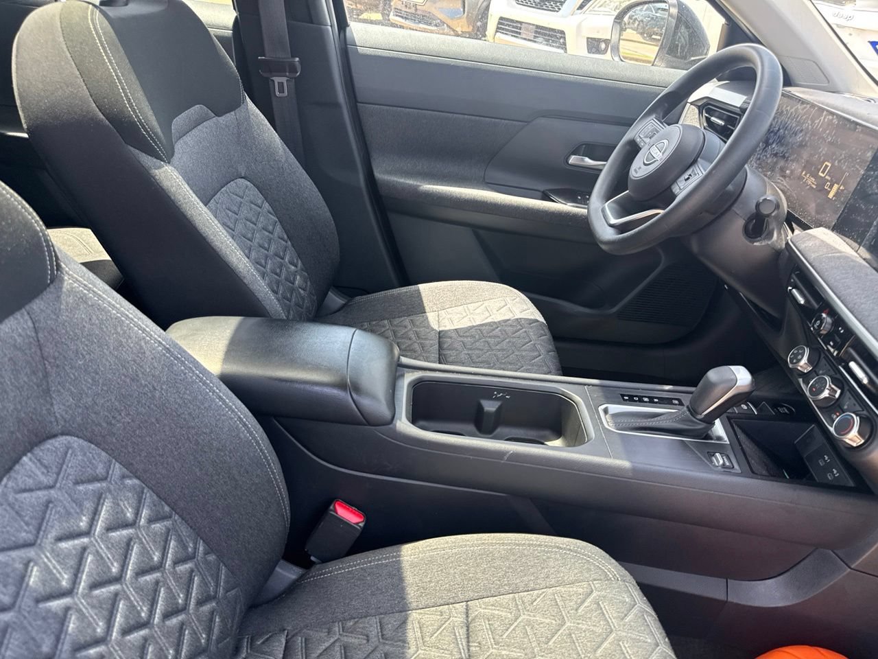 Certified 2025 Nissan Kicks SV w/ SV Premium Package FWD image 26
