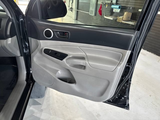 Used 2014 Toyota Tacoma 4x4 Double Cab w/ TRD Off-Road Package image 34