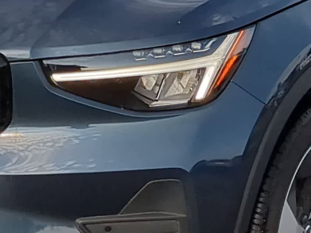Certified 2026 Volvo XC40 B5 Core w/ Protection Package Premier AWD/4WD image 10