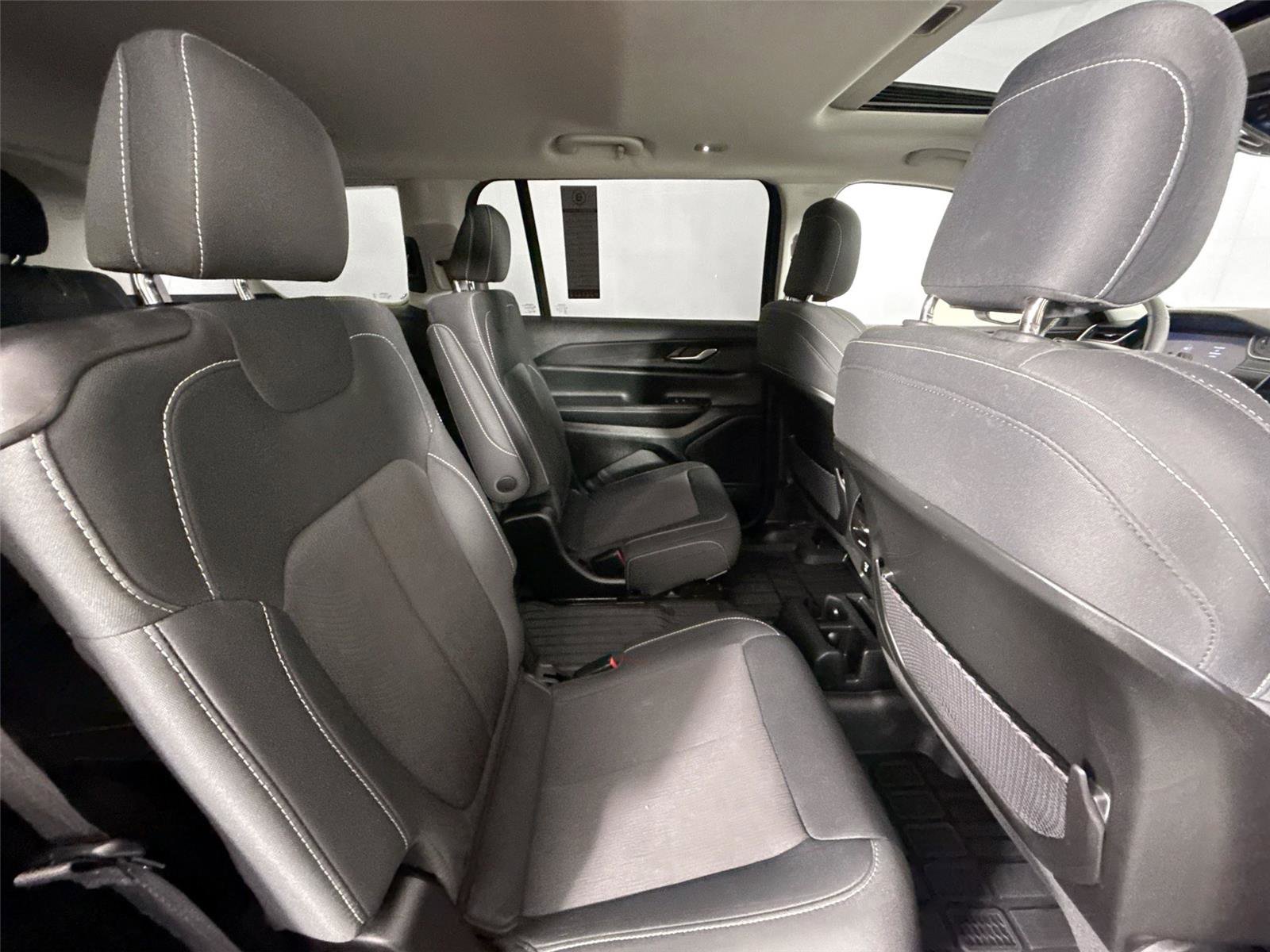 Used 2023 Jeep Grand Cherokee L Laredo w/ Luxury Tech Group I image 43