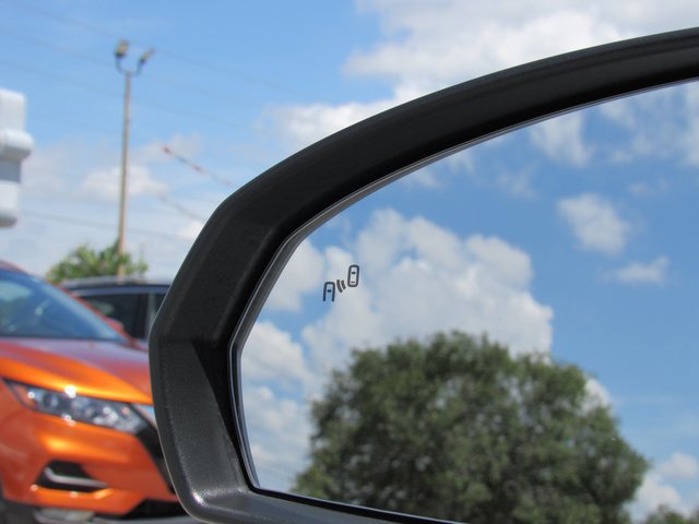 Used 2022 Volkswagen Taos SE image 26