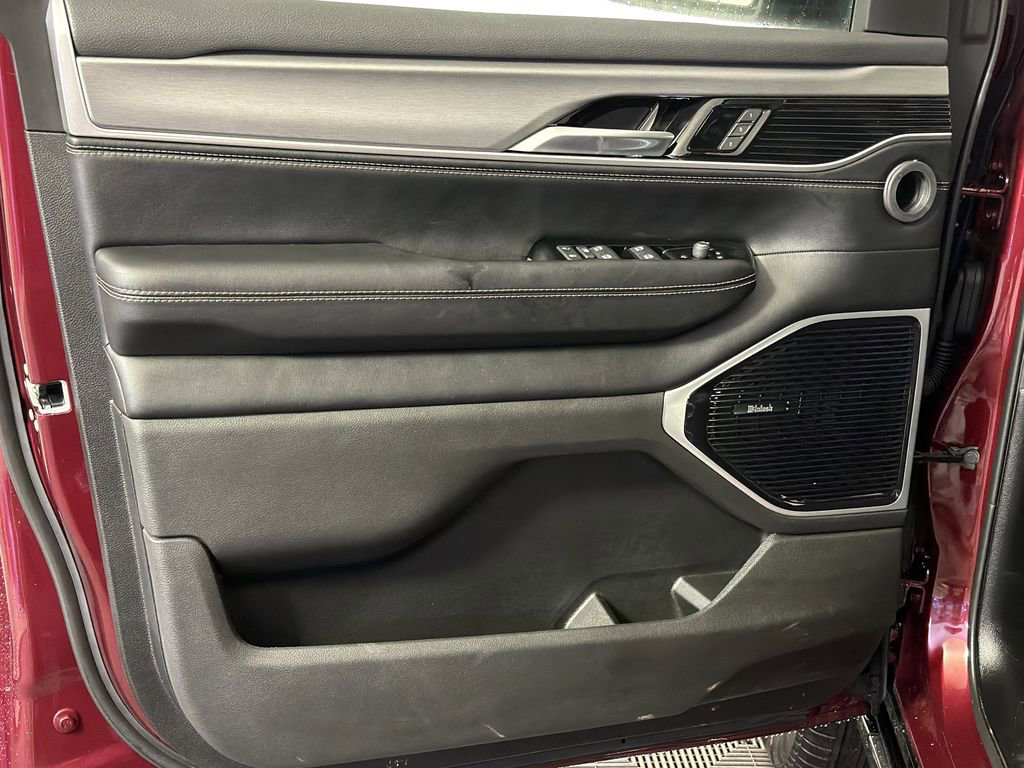 New 2026 Jeep Grand Wagoneer Limited image 8