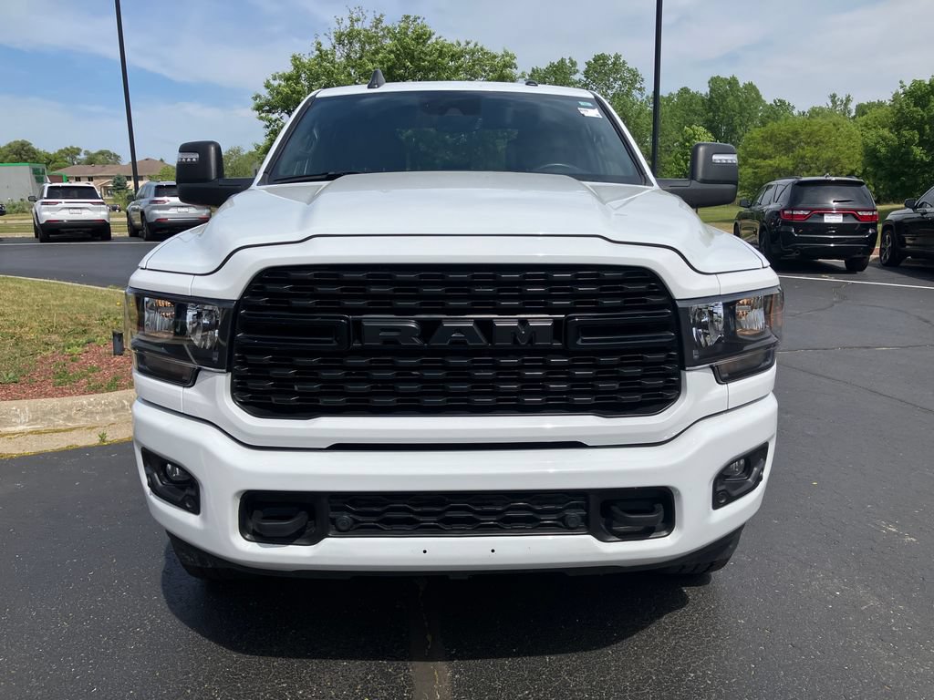 Used 2024 RAM 2500 Big Horn w/ Night Edition AWD/4WD image 3