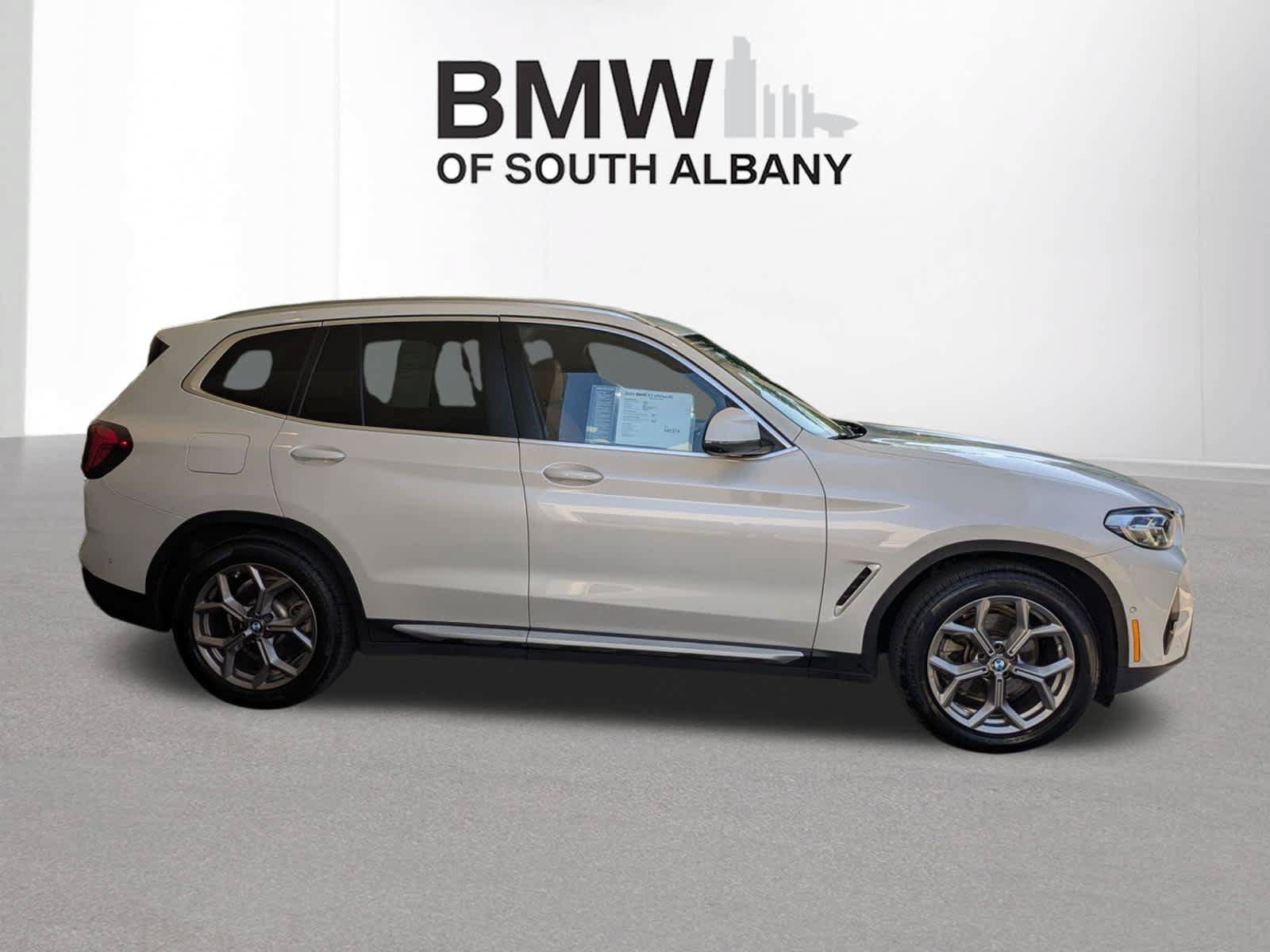 Used 2024 BMW X3 xDrive30i w/ Premium Package w/ZPA AWD/4WD image 2