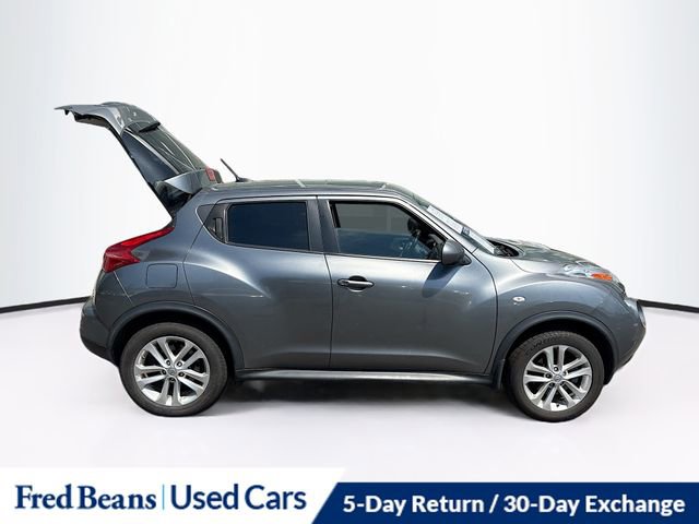 Used 2014 Nissan Juke SV w/ Navigation Package AWD/4WD image 18
