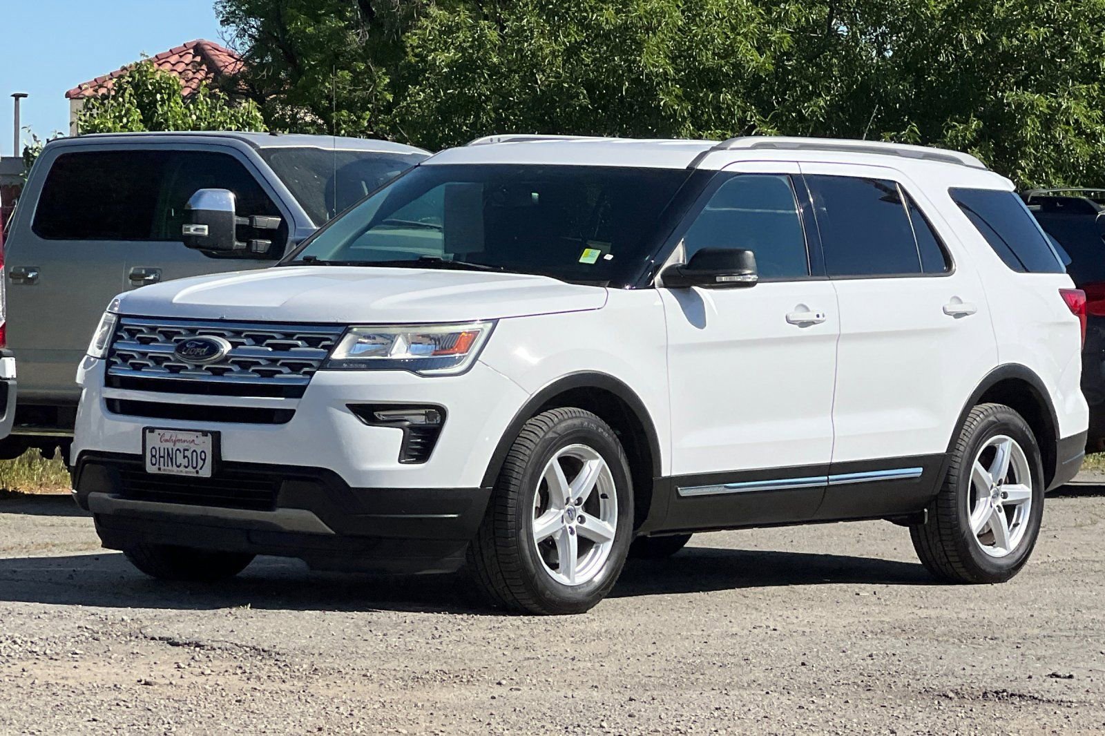 Certified 2019 Ford Explorer XLT w/ Equipment Group 201A image 8