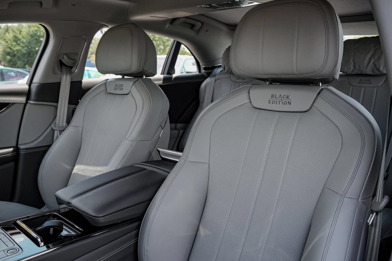New 2025 Bentley Flying Spur Plug-In Hybrid AWD/4WD image 22