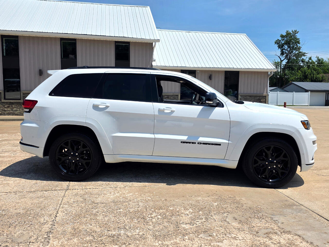 Used 2021 Jeep Grand Cherokee Limited X image 23