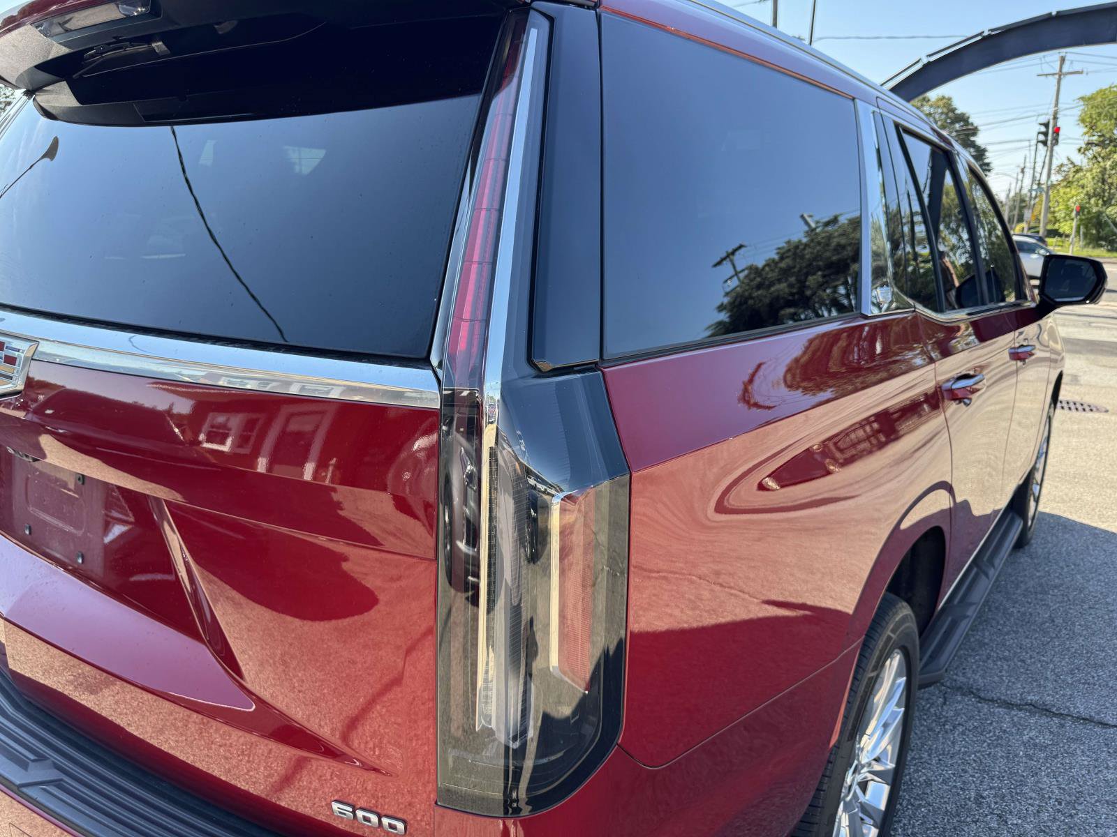Certified 2023 Cadillac Escalade Premium Luxury w/ LPO, Floor Liner Package AWD/4WD image 11