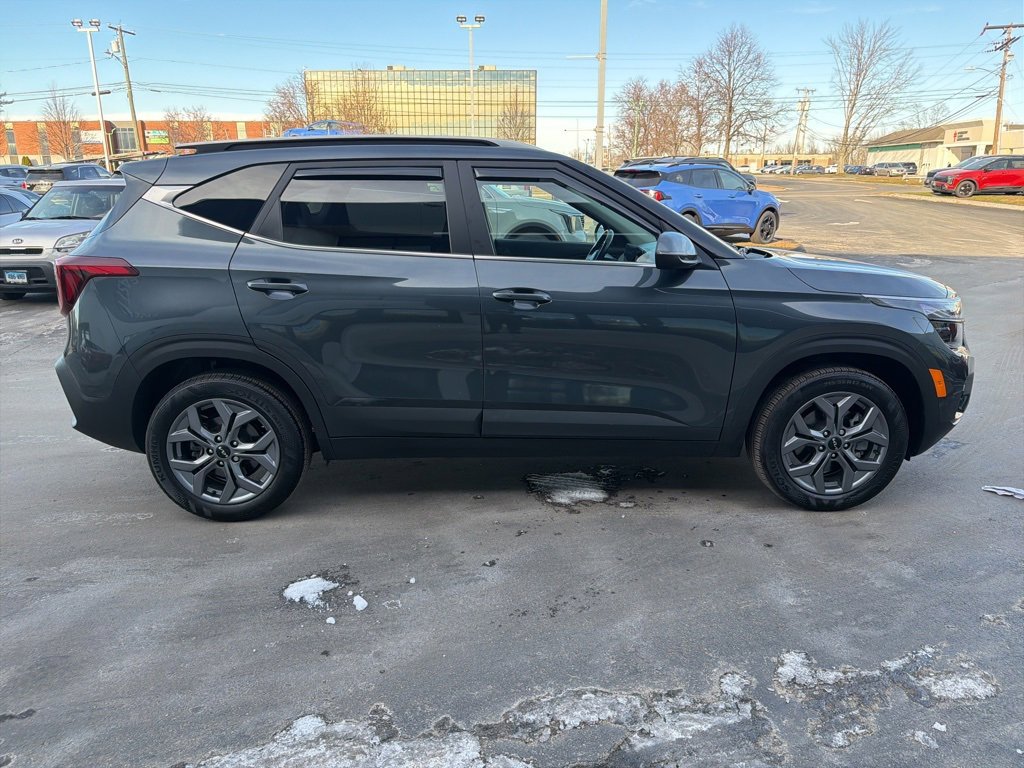 Certified 2024 Kia Seltos S image 4