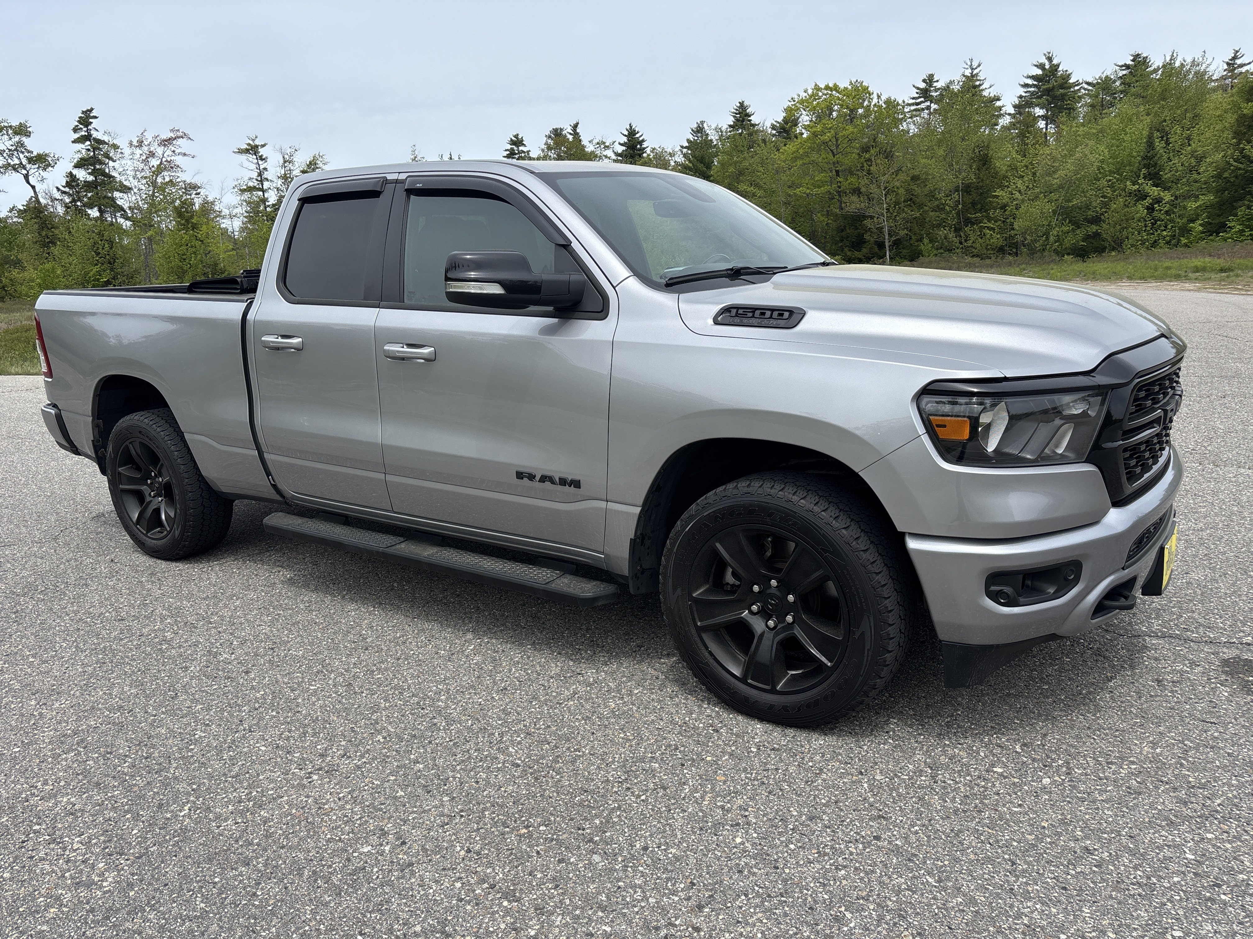 Used 2022 RAM 1500 Big Horn AWD/4WD image 3