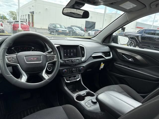 Used 2022 GMC Terrain SLE w/ Driver Convenience Package AWD/4WD image 11