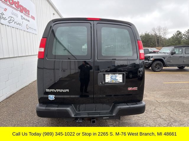 Used 2022 GMC Savana 2500 w/ Communications Package RWD image 10