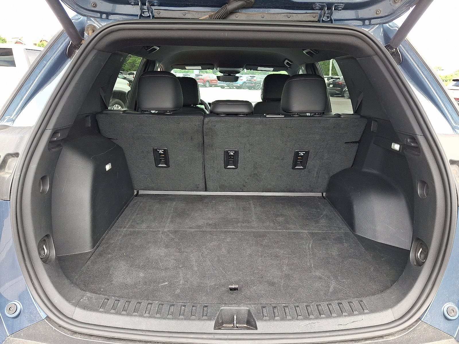 Certified 2025 Chevrolet Equinox LT w/ Convenience Package II AWD/4WD image 28