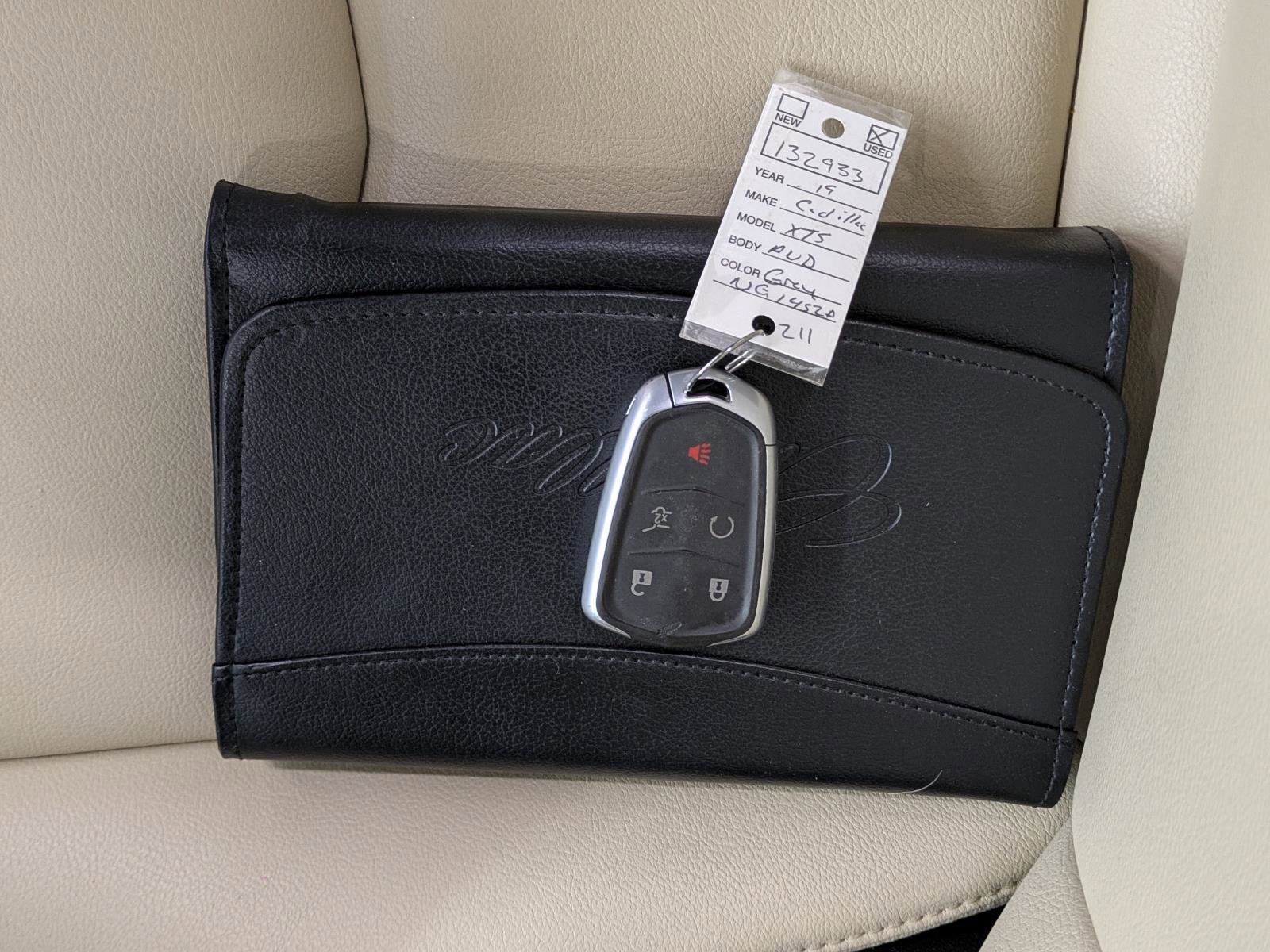 Used 2019 Cadillac XT5 AWD image 11