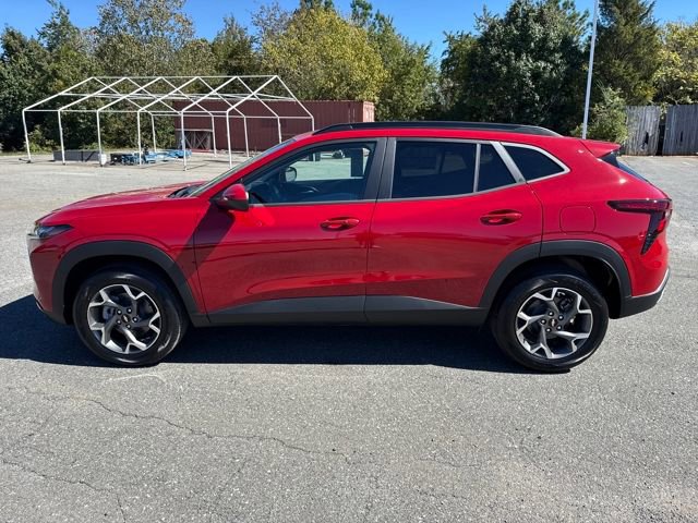 New 2026 Chevrolet Trax LT w/ Driver Confidence Package image 2