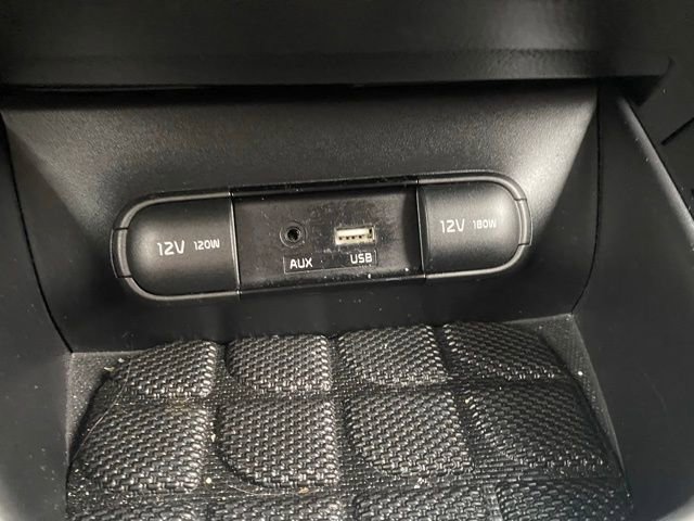 Used 2019 Kia Soul + FWD image 22