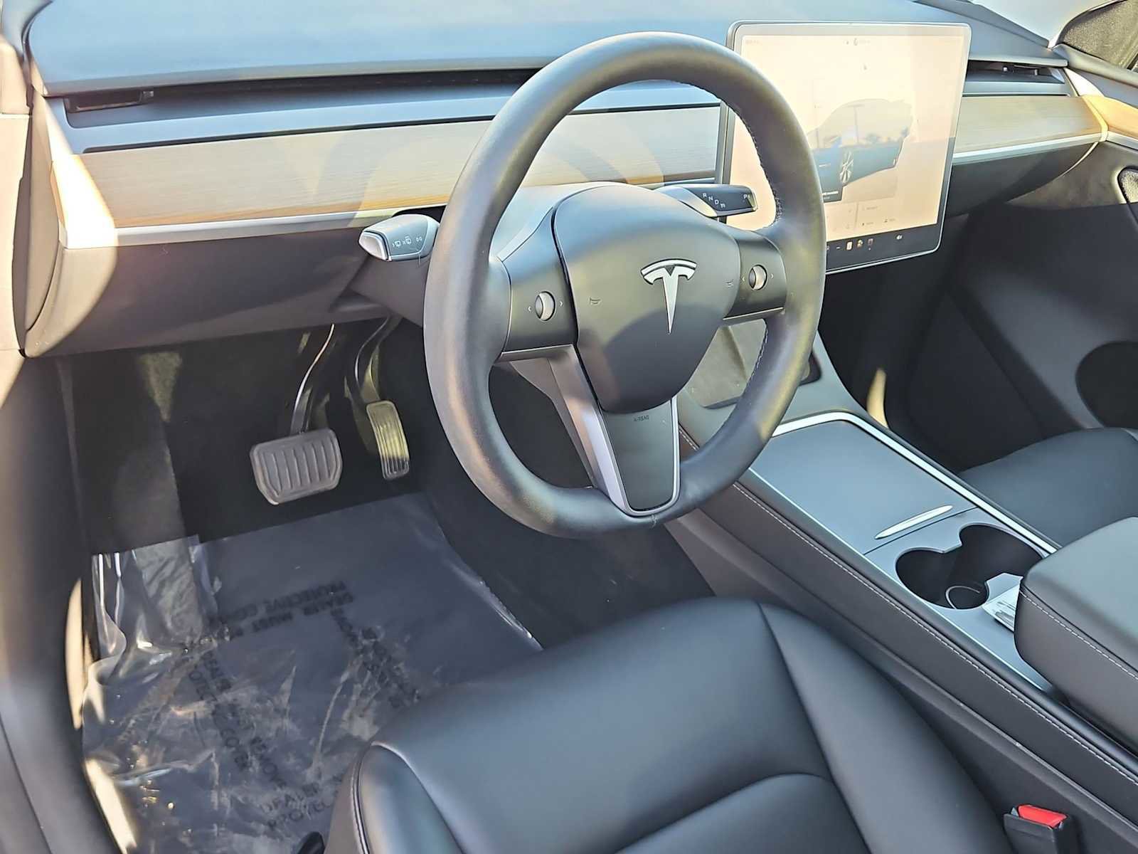 Used 2024 Tesla Model Y Long Range image 10