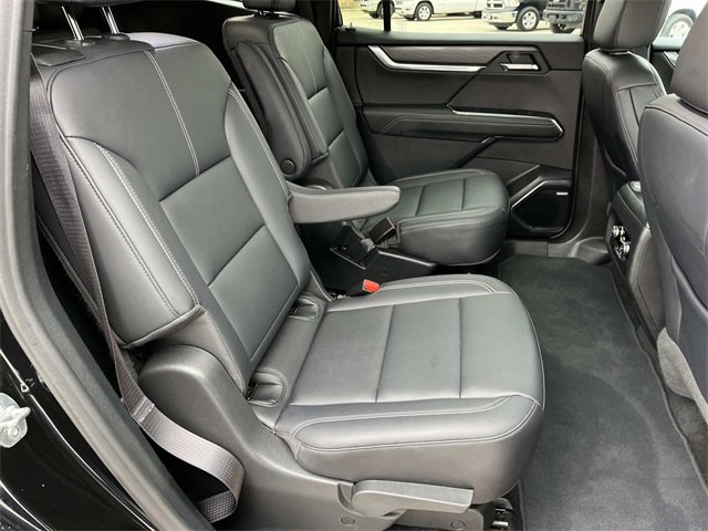 Used 2024 GMC Acadia Elevation image 26