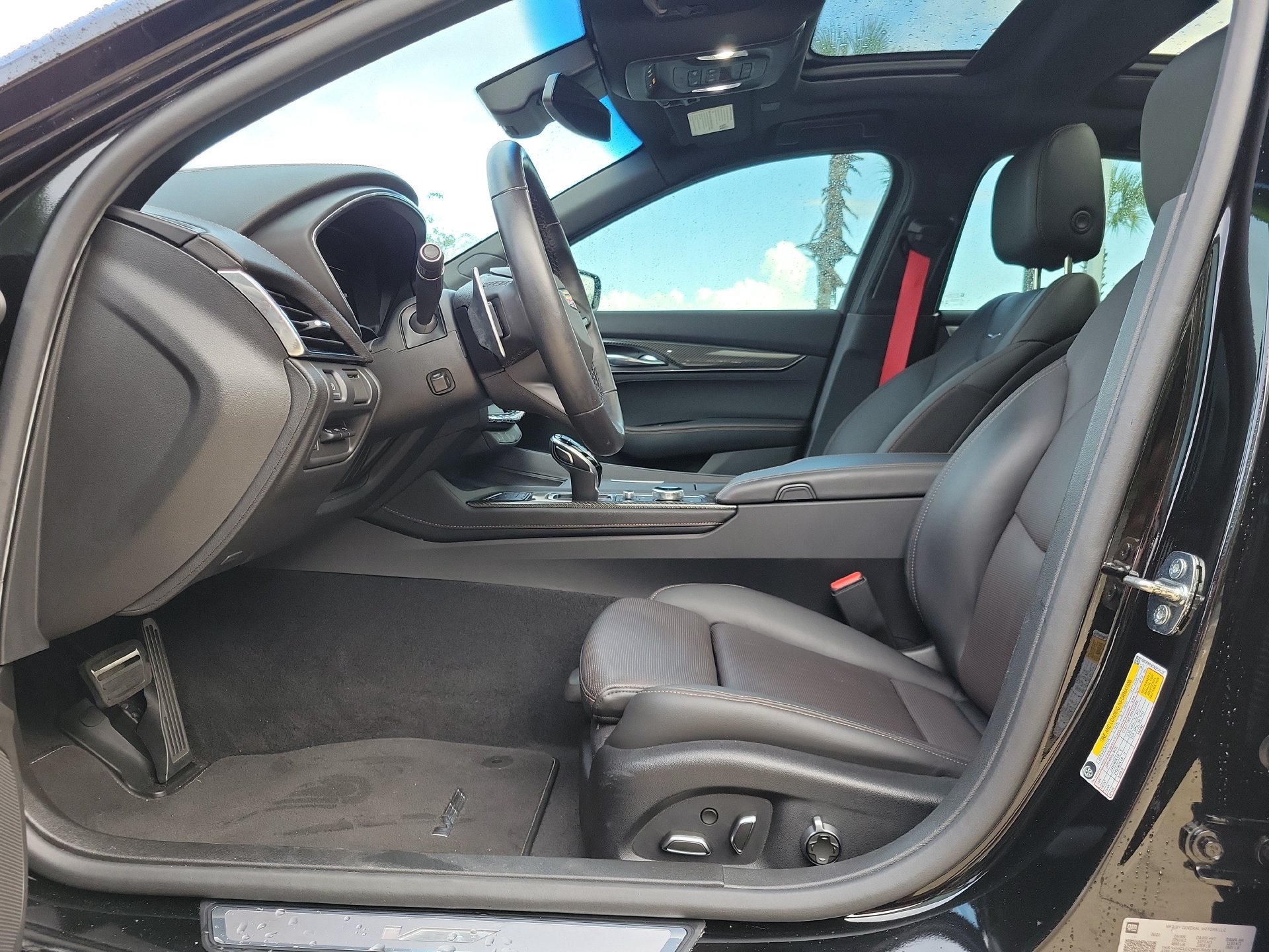 Used 2022 Cadillac CT5 V w/ Premium Package RWD image 28