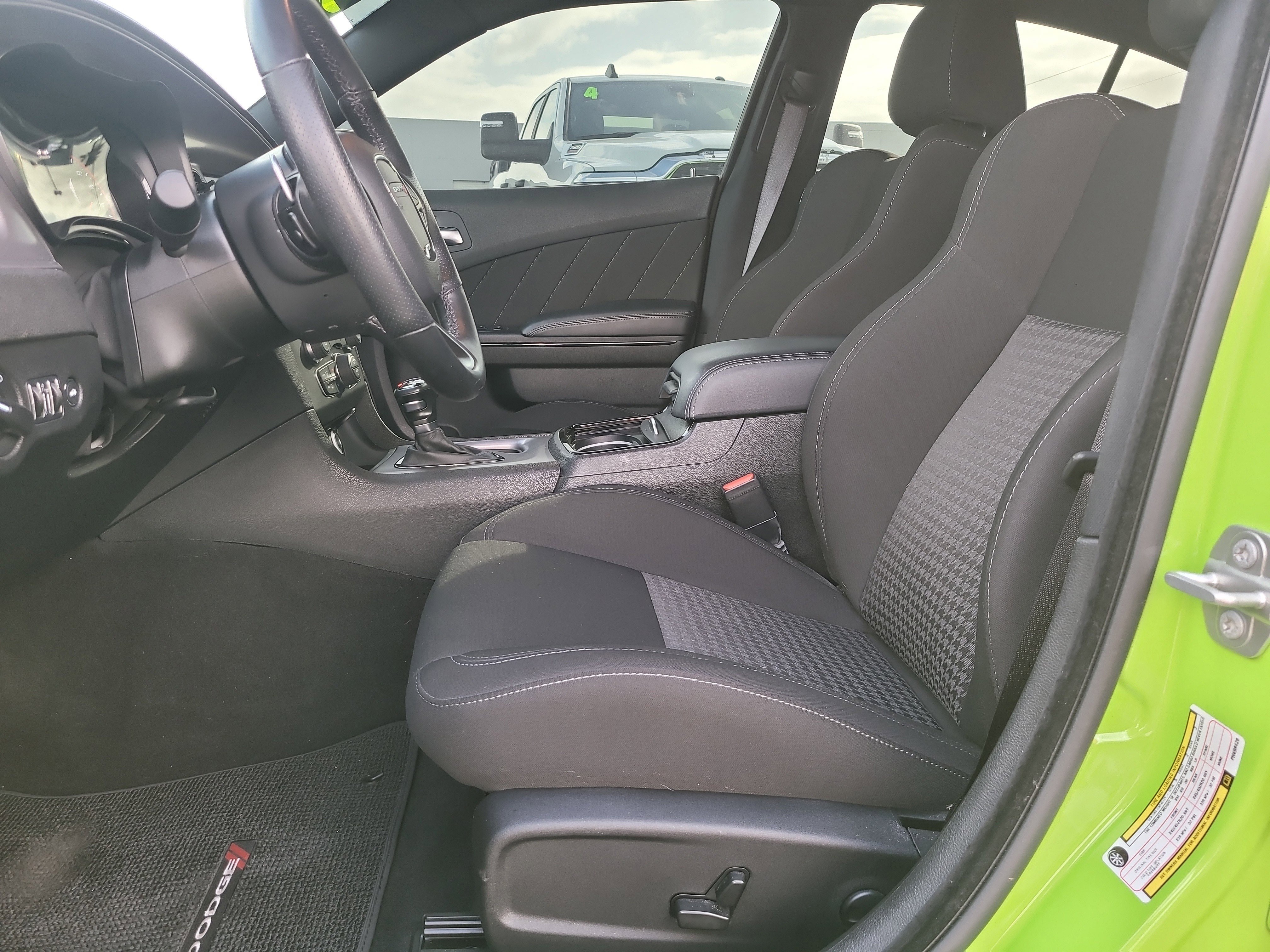 Used 2023 Dodge Charger R/T w/ Harman/Kardon Audio Group image 16