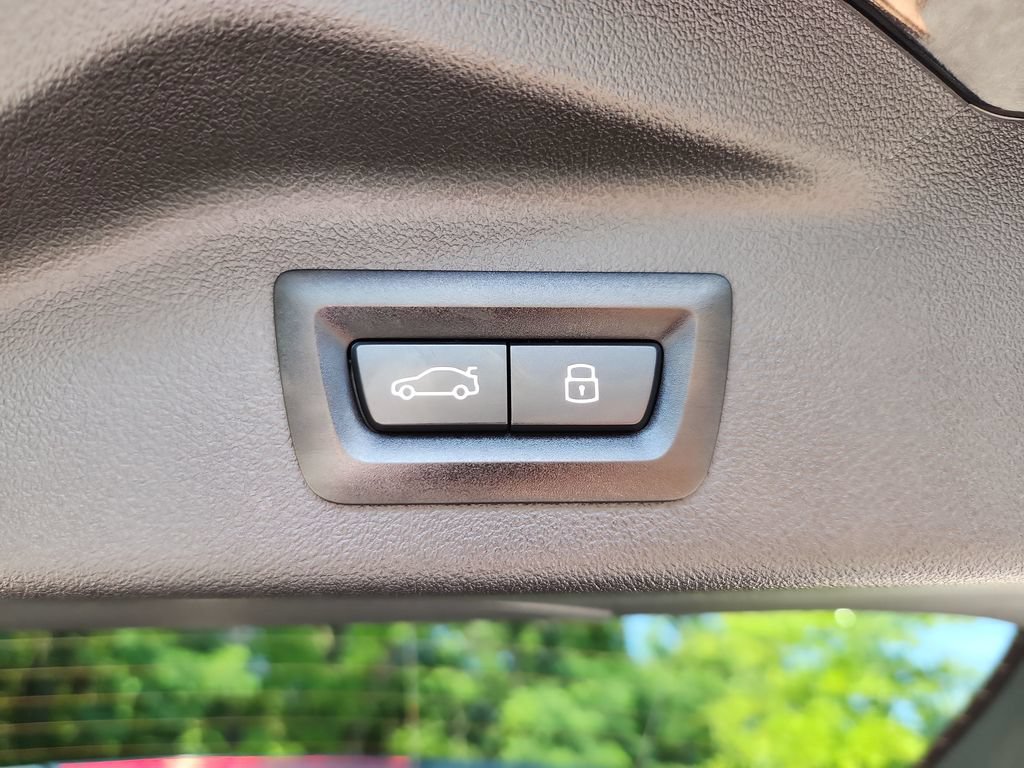 Used 2026 BMW X7 M60i AWD/4WD image 14