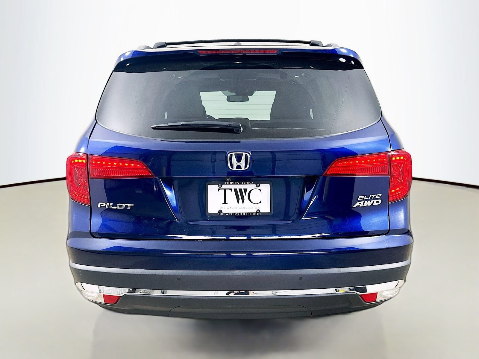 Used 2016 Honda Pilot Elite image 6