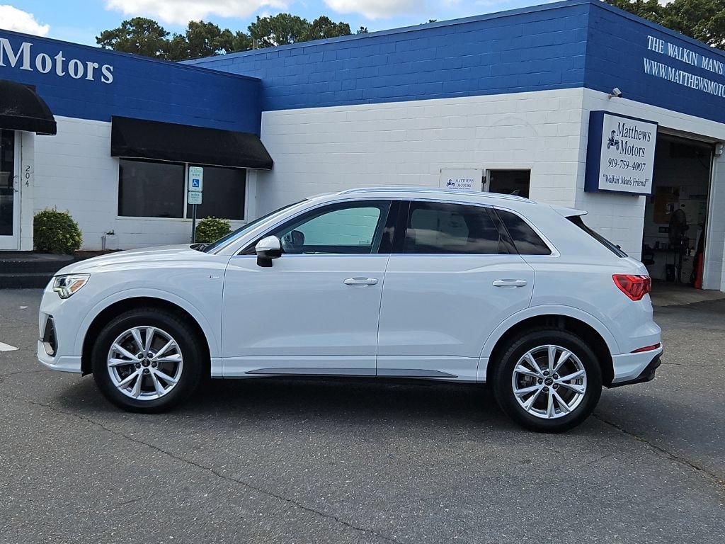Used 2023 Audi Q3 2.0T Premium Plus w/ Premium Plus Package AWD/4WD image 4