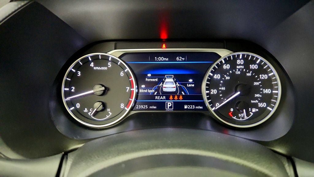 Used 2024 Nissan Sentra SV FWD image 13