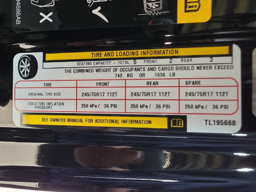 New 2026 Jeep Gladiator Sport AWD/4WD image 11