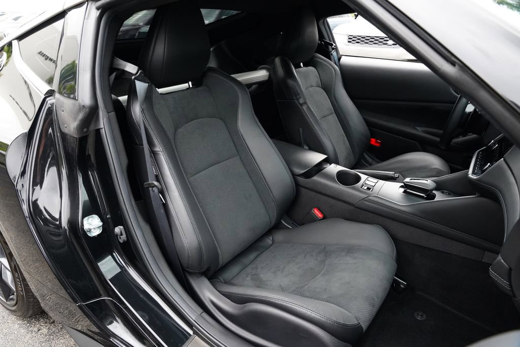 Used 2024 Nissan Z Performance w/ Floor Mat Package RWD image 18