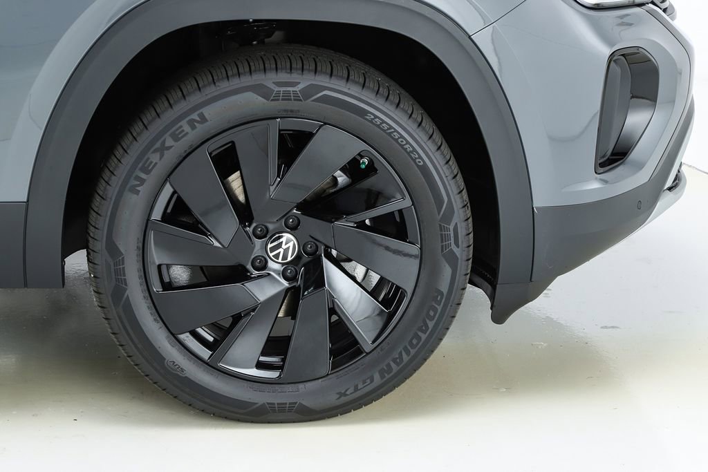 New 2026 Volkswagen Atlas Cross Sport SE image 14