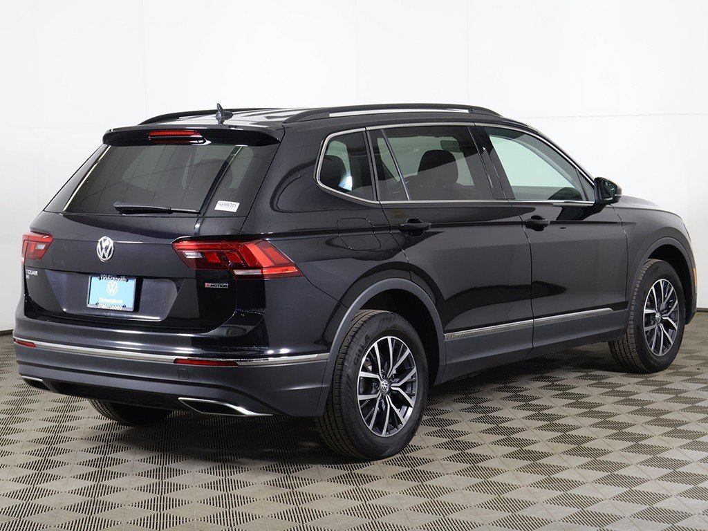 Used 2020 Volkswagen Tiguan SE image 9