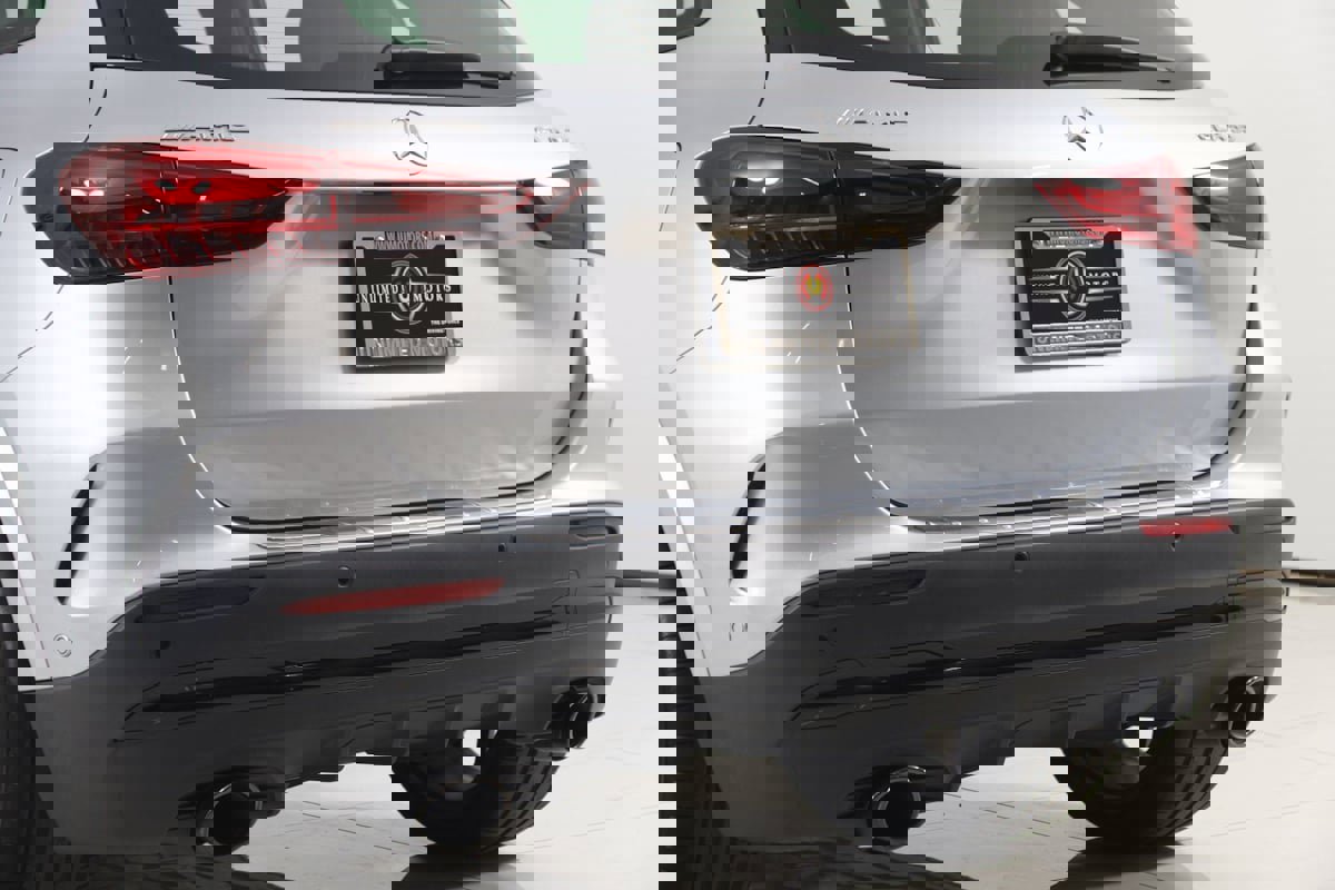 Used 2024 Mercedes-Benz GLA 35 AMG 4MATIC image 25