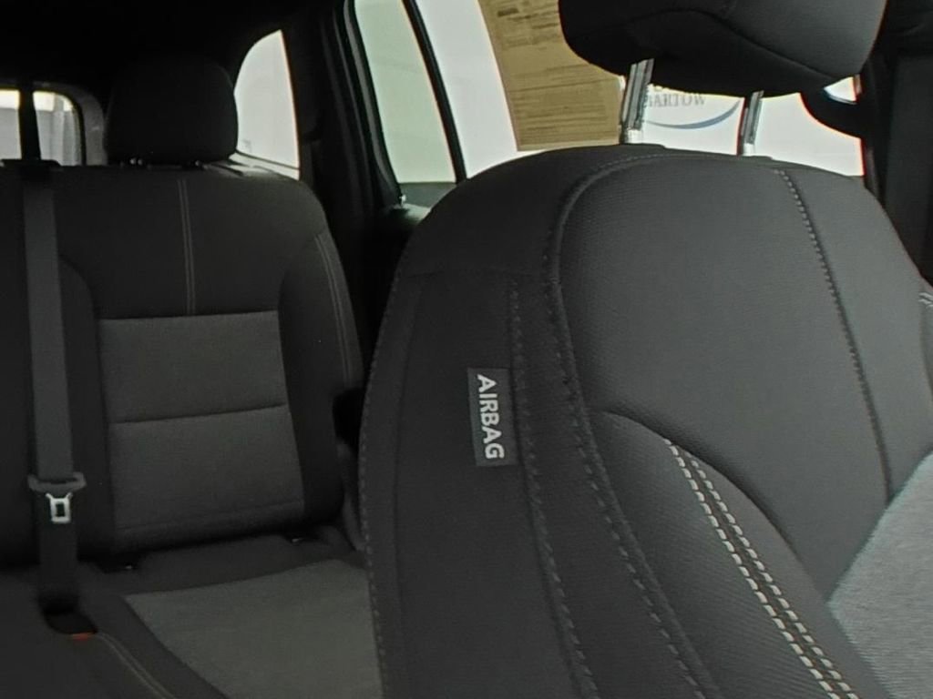 Certified 2025 GMC Acadia Elevation FWD image 14