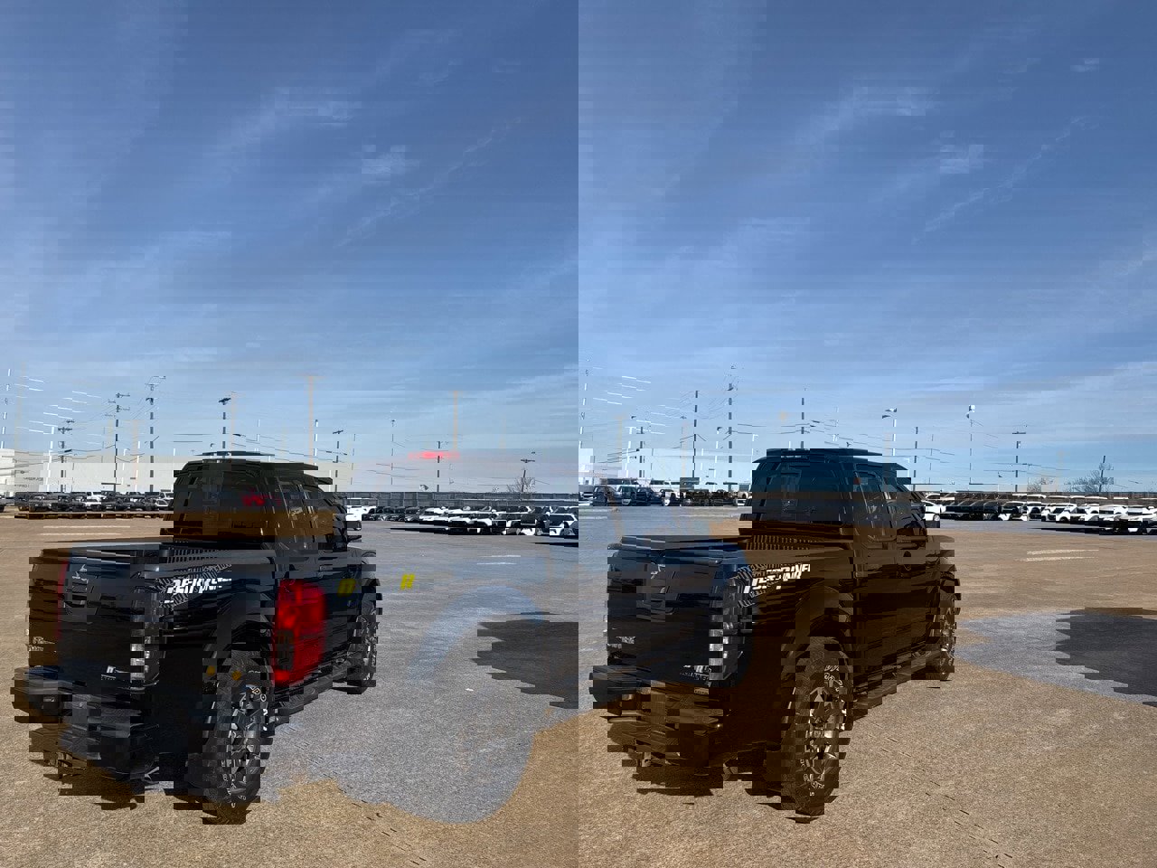 Used 2019 Nissan Frontier Desert Runner image 7