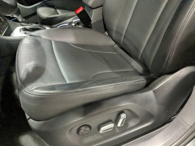 Used 2018 Audi Q3 2.0T Premium Plus w/ Premium Plus Package AWD/4WD image 25