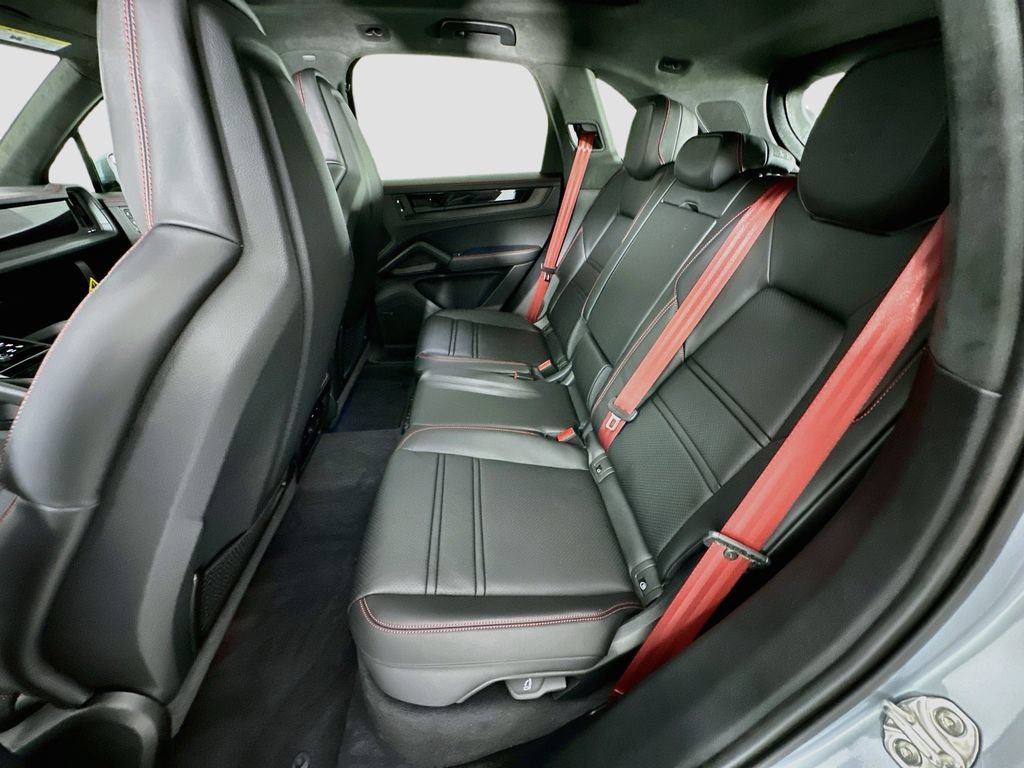 New 2026 Porsche Cayenne GTS AWD/4WD image 24
