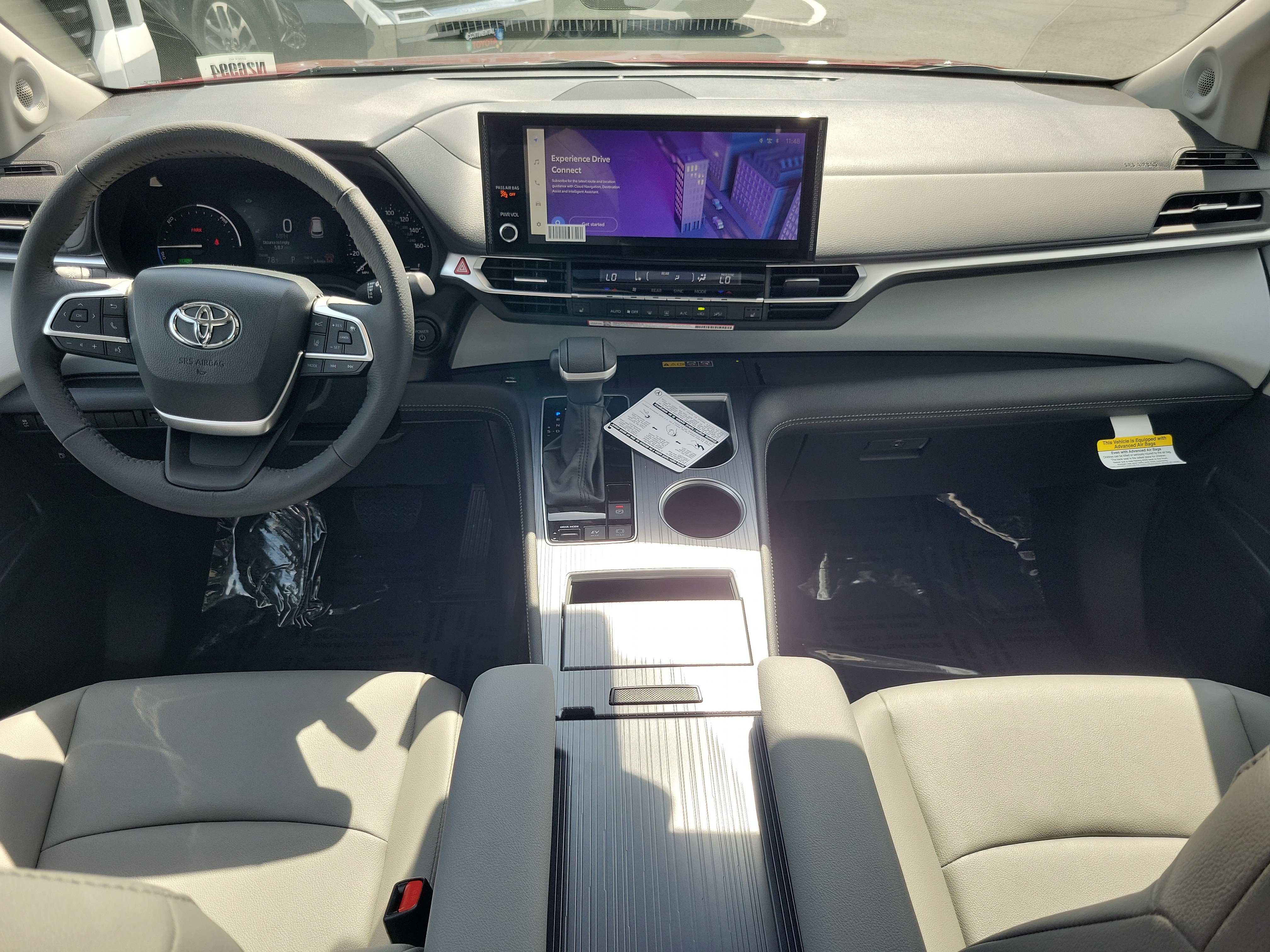 New 2026 Toyota Sienna XLE image 16