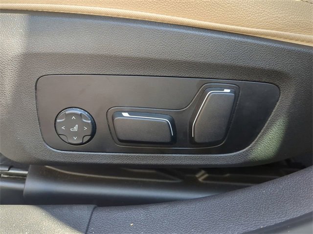 Used 2024 BMW 330i Sedan image 21