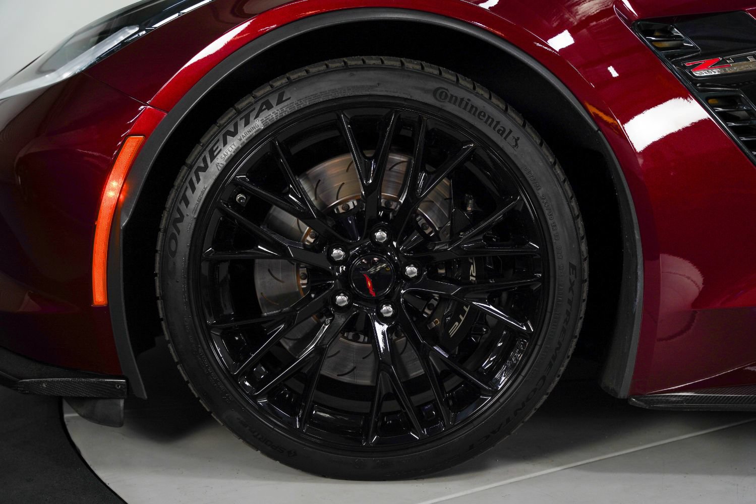 Used 2016 Chevrolet Corvette Z06 w/ 3LZ Preferred Equipment Group RWD image 19