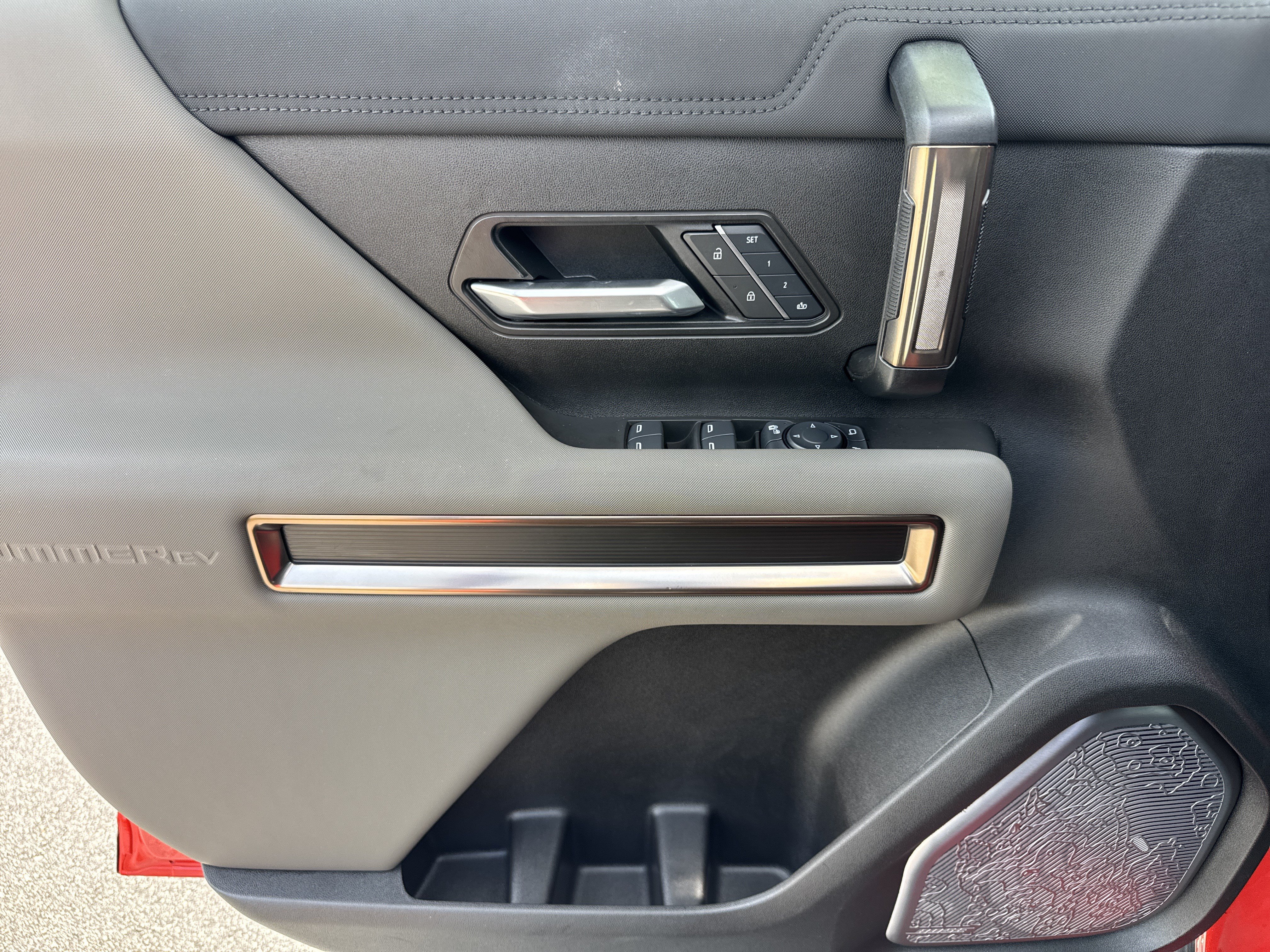 Used 2025 GMC Hummer EV 3X AWD/4WD image 14