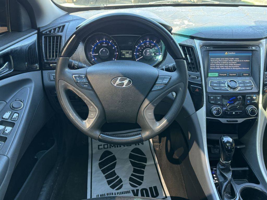Used 2013 Hyundai Sonata Limited w/ Premium Pkg FWD image 17