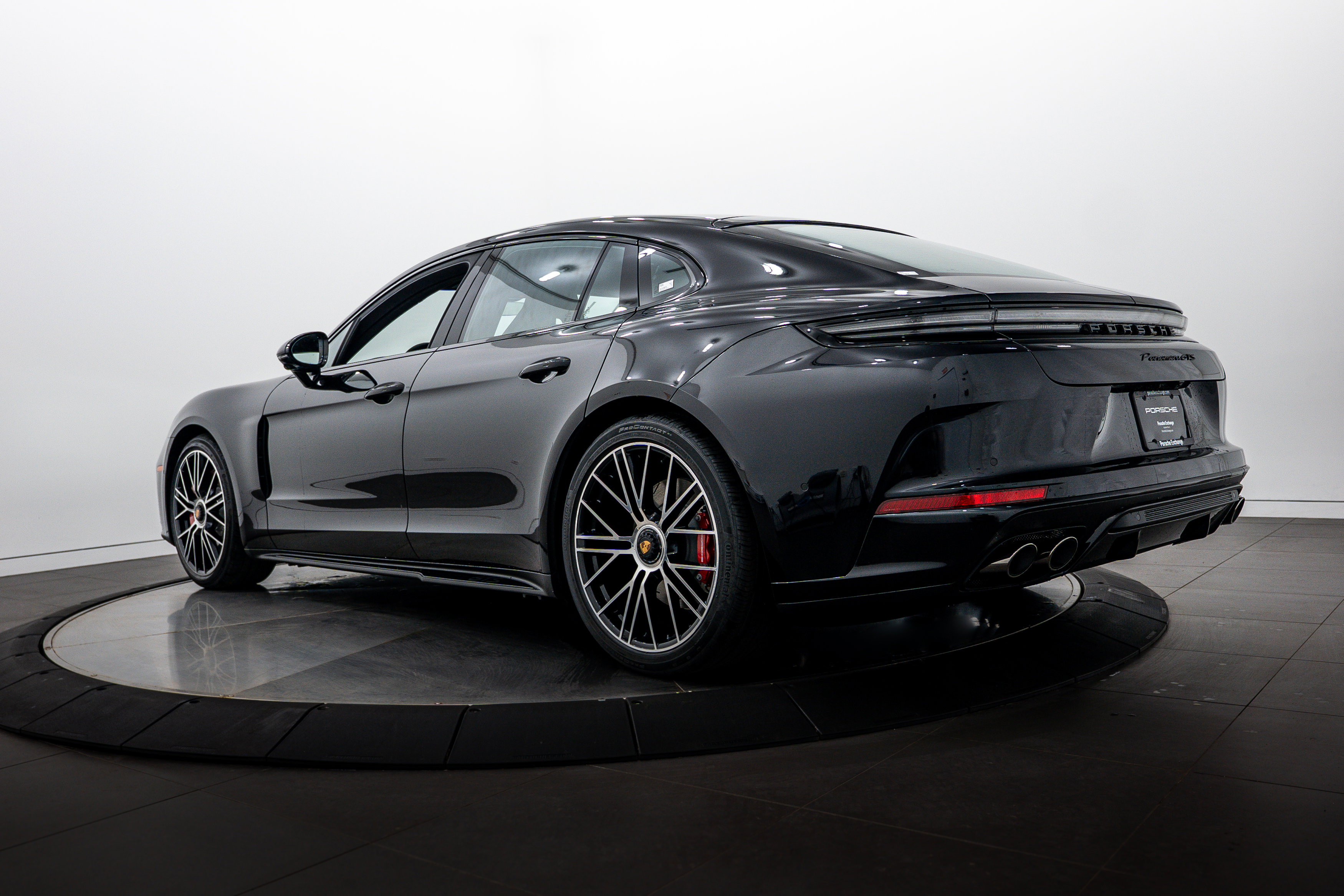 New 2026 Porsche Panamera GTS AWD/4WD image 3