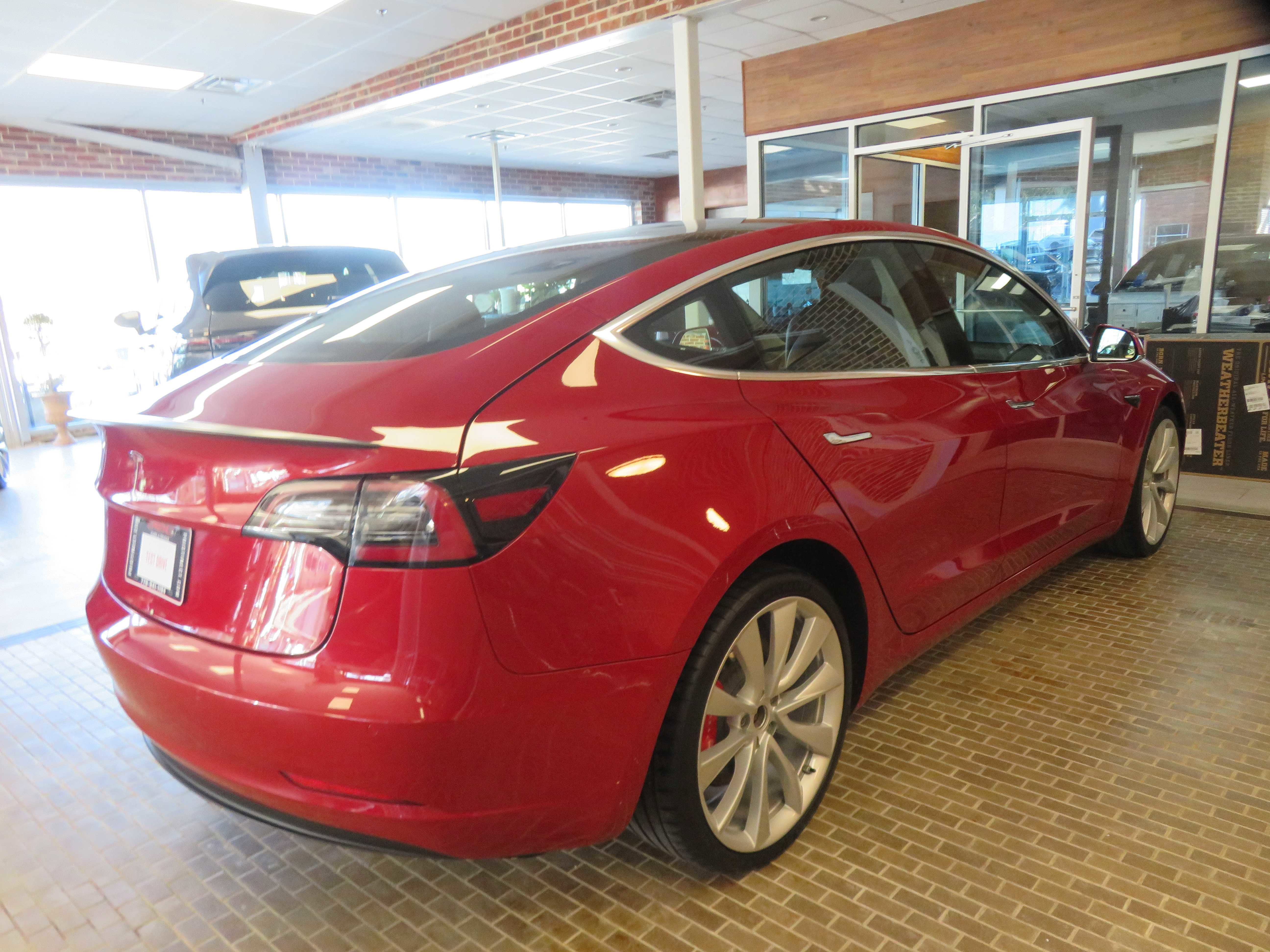 Used 2018 Tesla Model 3 Performance image 47