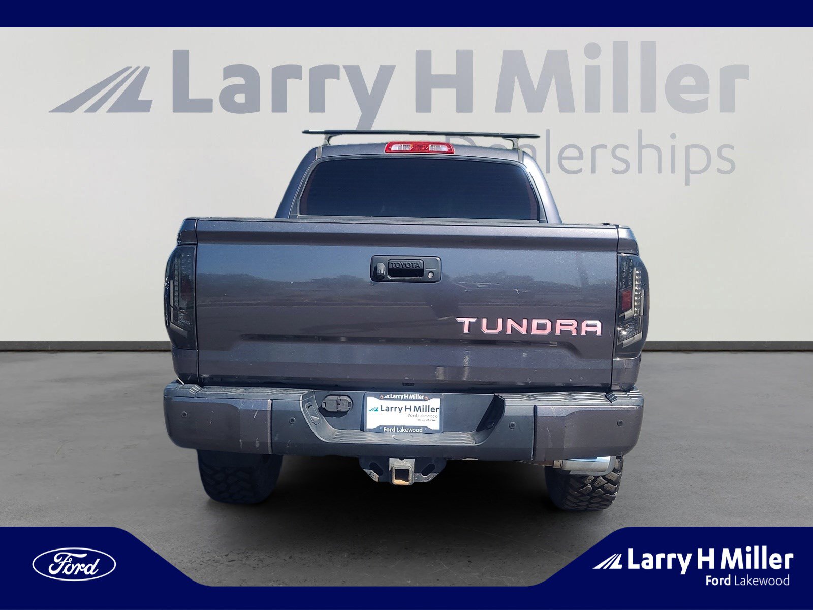 Used 2016 Toyota Tundra SR5 w/ TRD Off Road Package AWD/4WD image 4