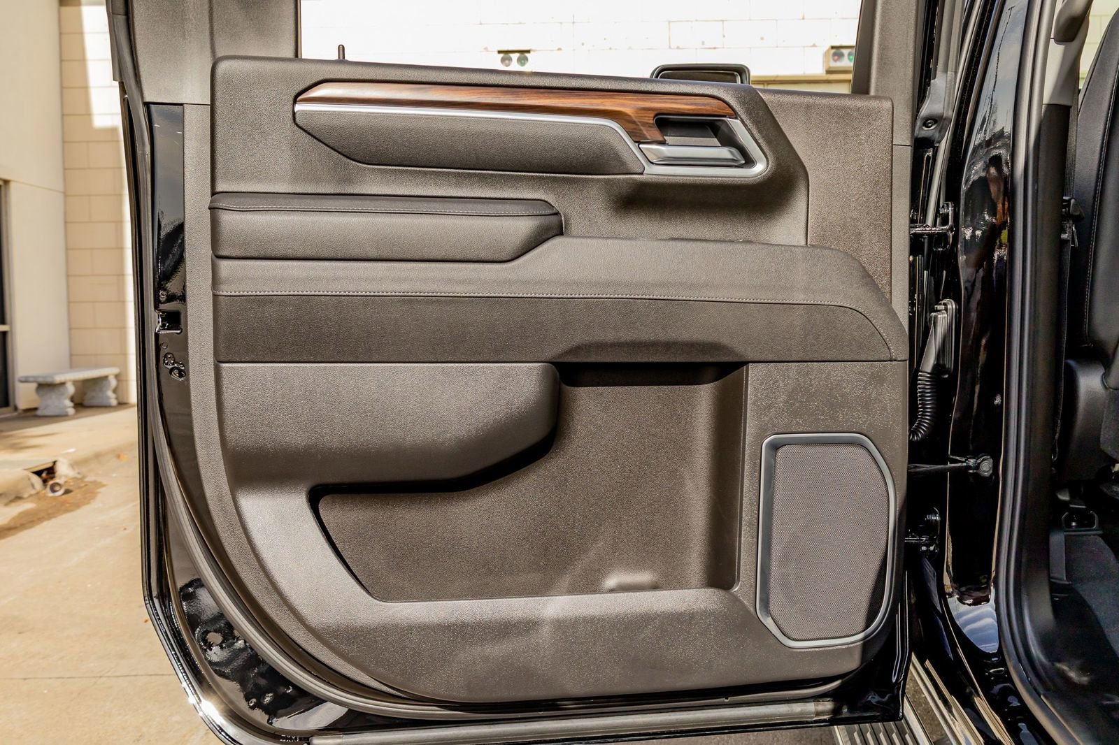 Used 2025 GMC Sierra 3500 SLT w/ Texas SLT Premium Package image 38