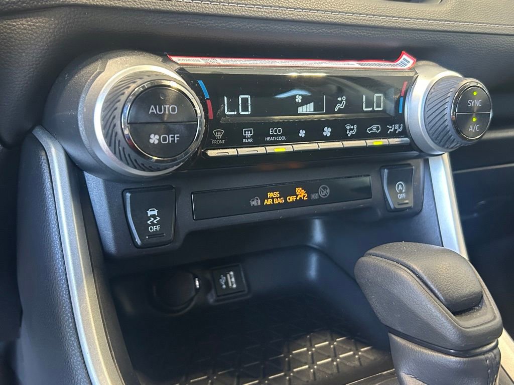 Used 2025 Toyota RAV4 XLE image 35