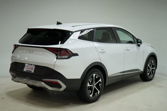 Used 2023 Kia Sportage EX image 8